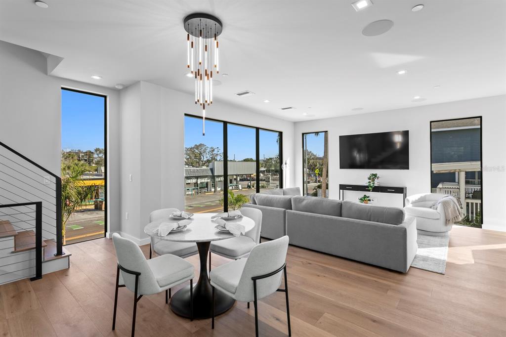 Indian Rocks Beach, Florida, 33785, United States, 8 Bedrooms Bedrooms, ,11 BathroomsBathrooms,Residential,For Sale,1997282