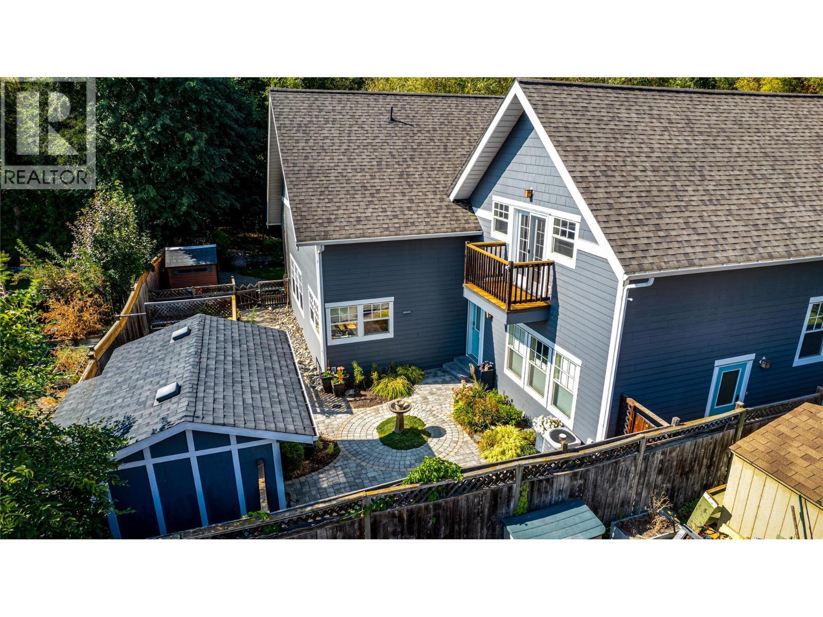 VERNON, British Columbia, V1T 2P9, CA, 5 Bedrooms Bedrooms, ,4 BathroomsBathrooms,Residential,For Sale,1948621