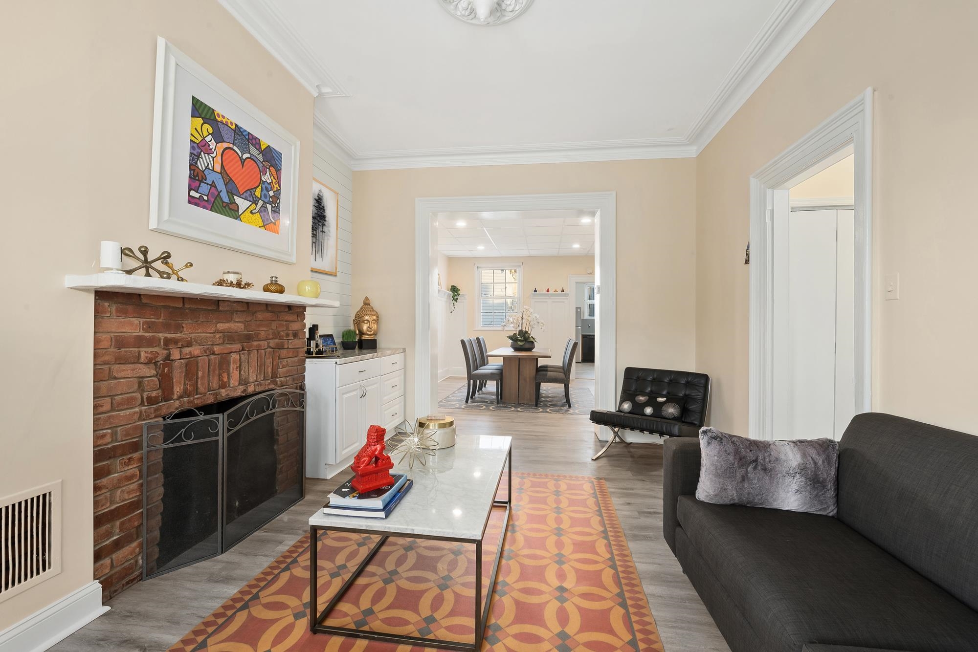 Union City, New Jersey, 07087, United States, 3 Bedrooms Bedrooms, ,2 BathroomsBathrooms,Residential,For Sale,2002067