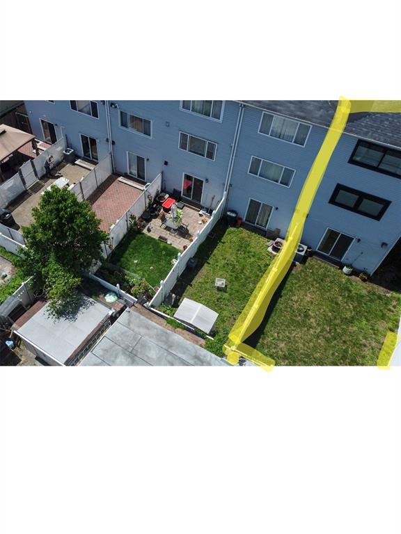Staten Island, New York, 10303, United States, 3 Bedrooms Bedrooms, ,2 BathroomsBathrooms,Residential,For Sale,1878753
