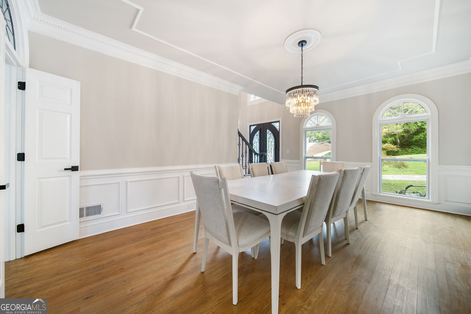 Atlanta, Georgia, 30350, United States, 8 Bedrooms Bedrooms, ,6 BathroomsBathrooms,Residential,For Sale,1992514