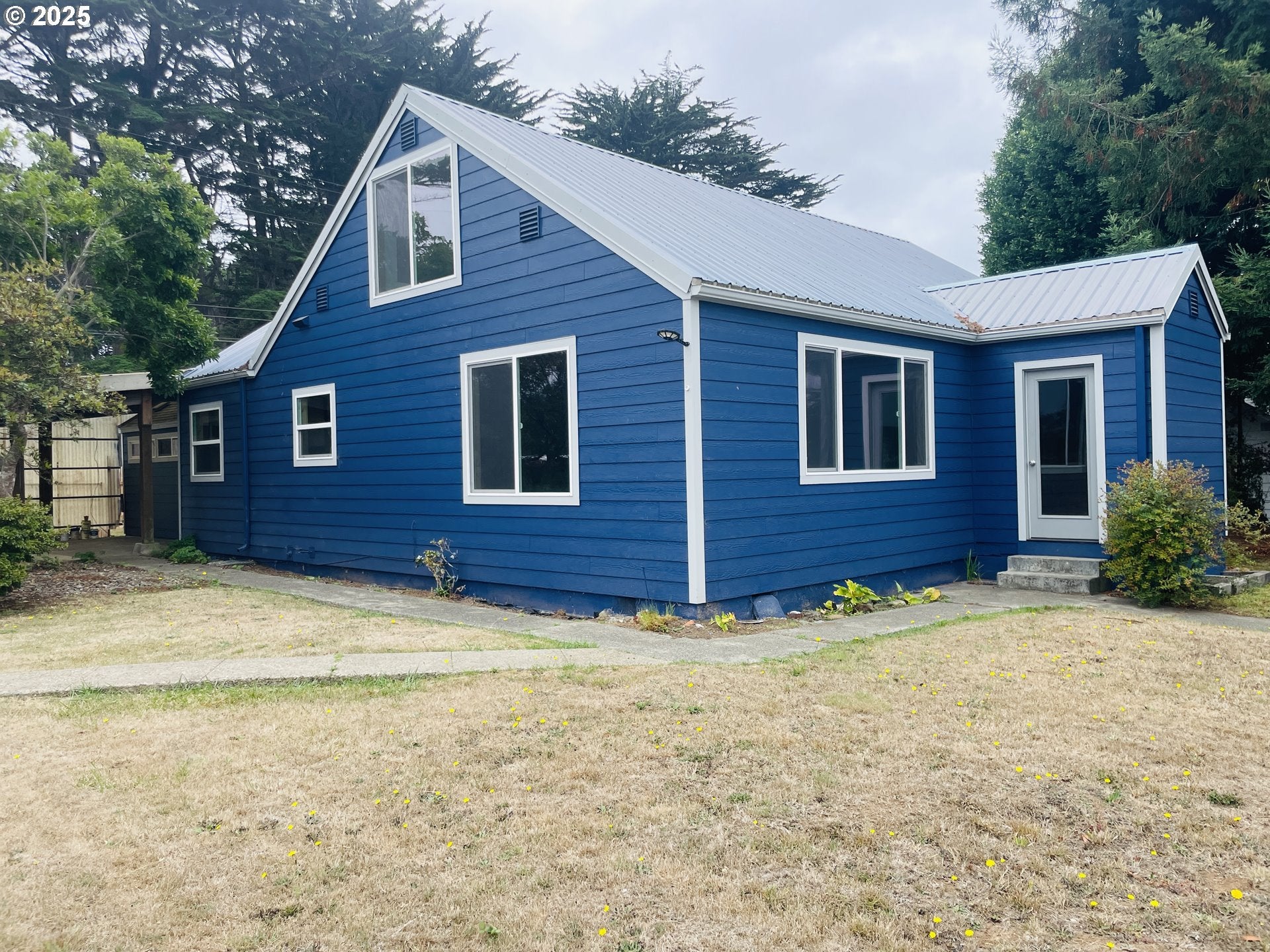 Bandon, Oregon, 97411, United States, 4 Bedrooms Bedrooms, ,2 BathroomsBathrooms,Residential,For Sale,1983283