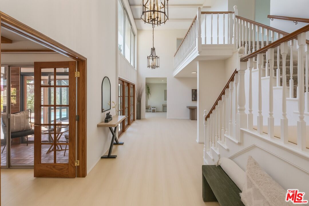 Los Angeles, California, 90027, United States, 4 Bedrooms Bedrooms, ,4 BathroomsBathrooms,Residential,For Sale,1918176