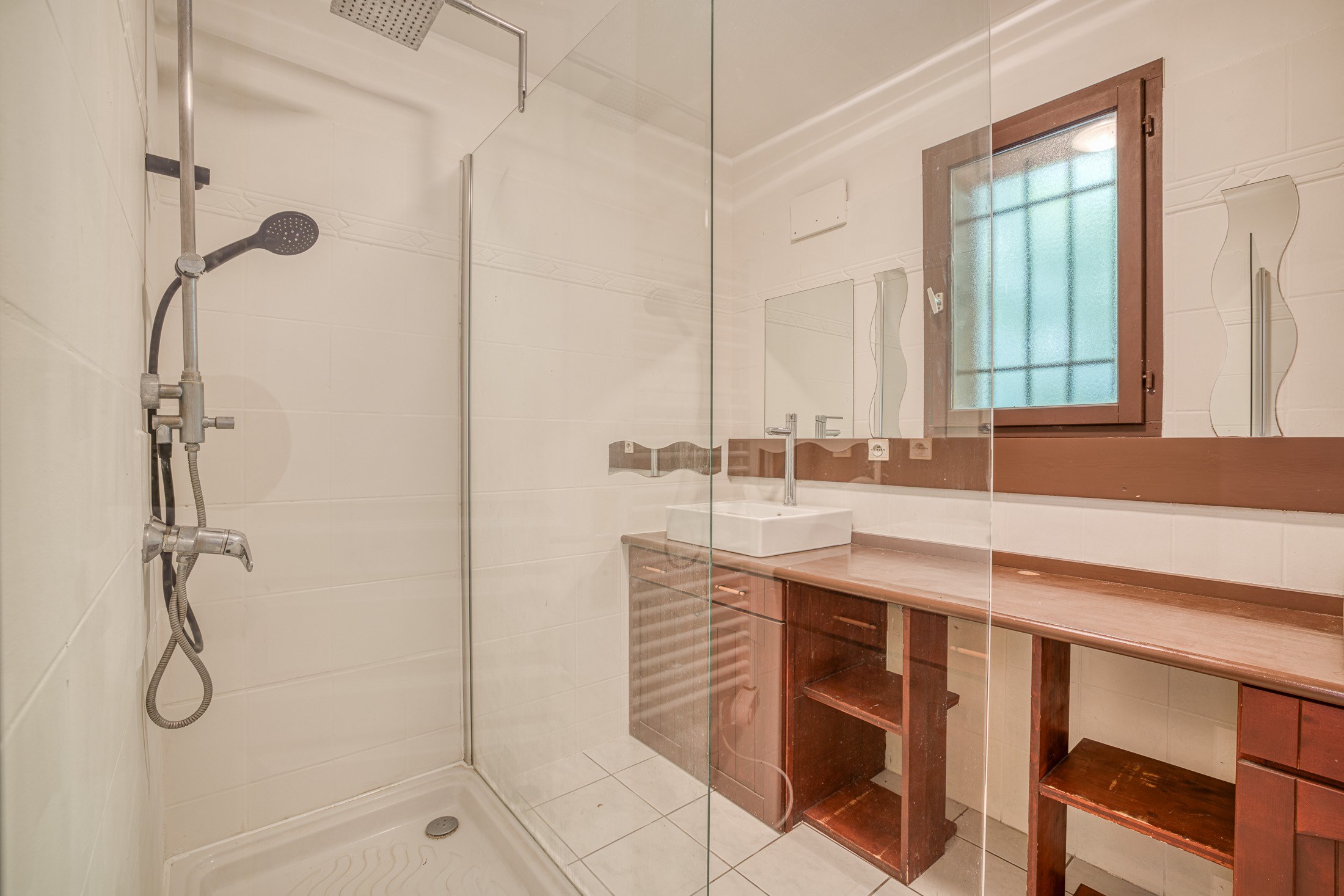  CHALET LES CARROZ D