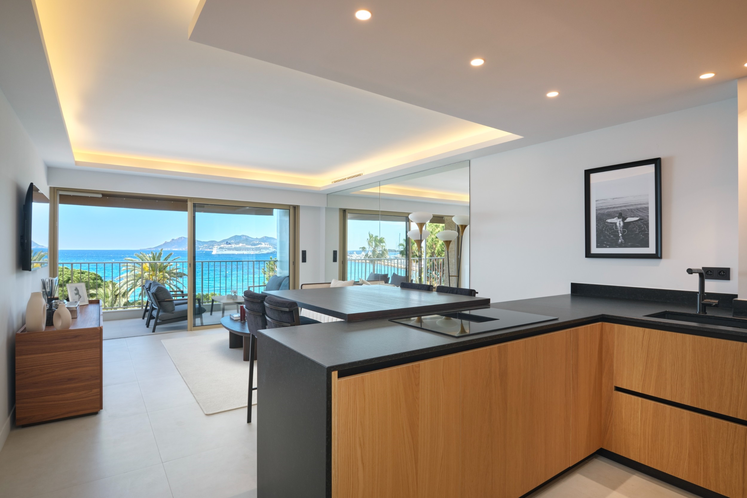 Cannes Croisette, 2-beds apartment with stunning sea view - Perfect condition. - 物件實景