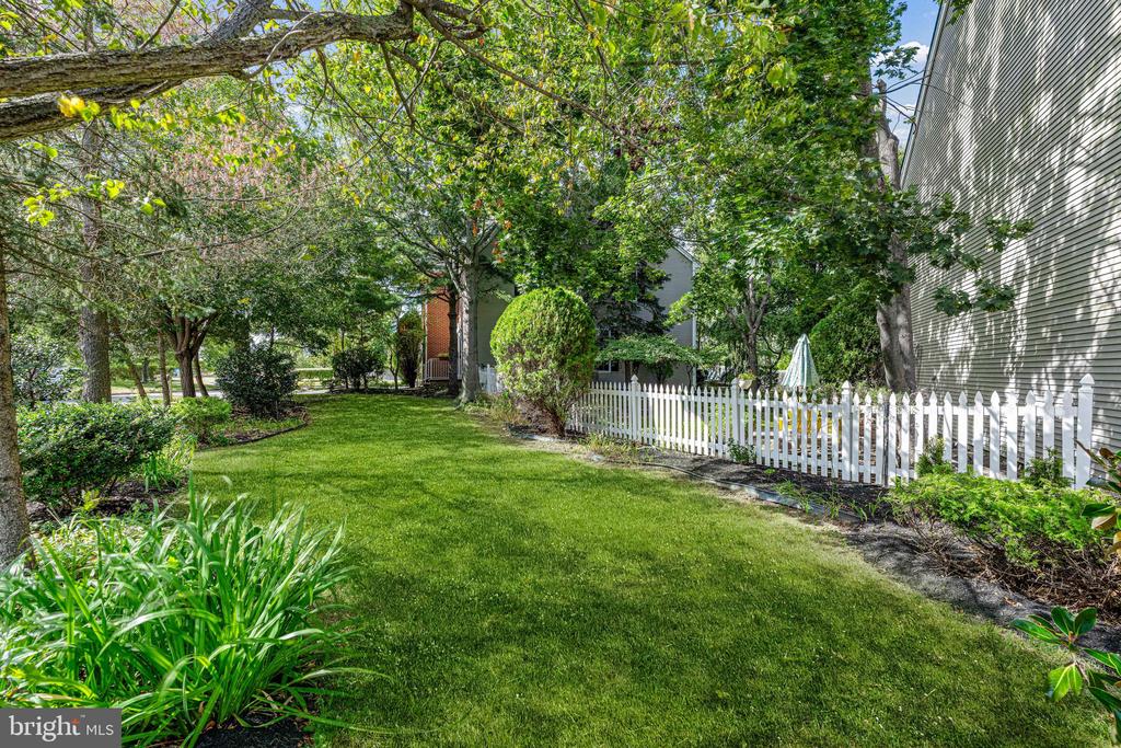 Plainsboro, New Jersey, 08536, United States, 4 Bedrooms Bedrooms, ,3 BathroomsBathrooms,Residential,For Sale,1922376