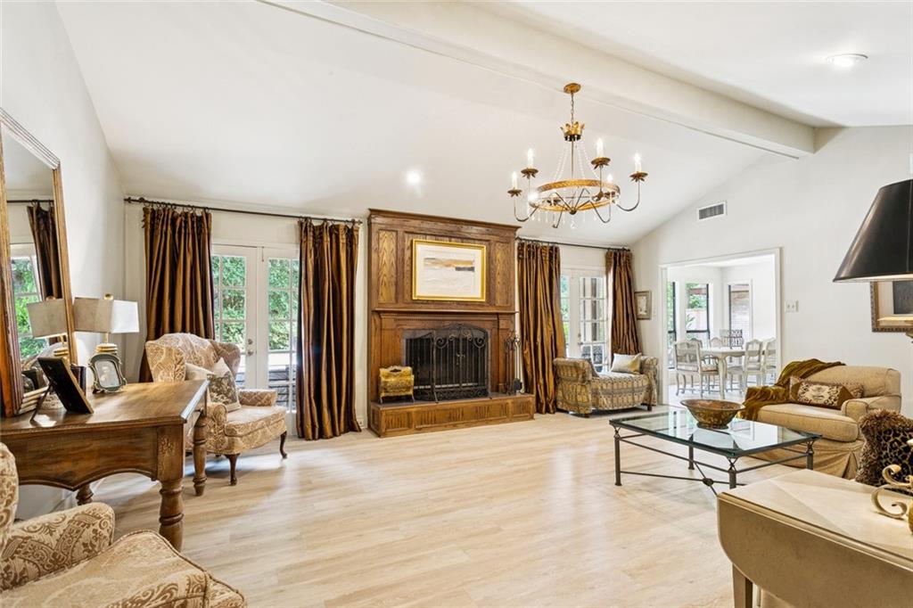 Covington, Louisiana, 70433, United States, 3 Bedrooms Bedrooms, ,3 BathroomsBathrooms,Residential,For Sale,1902659