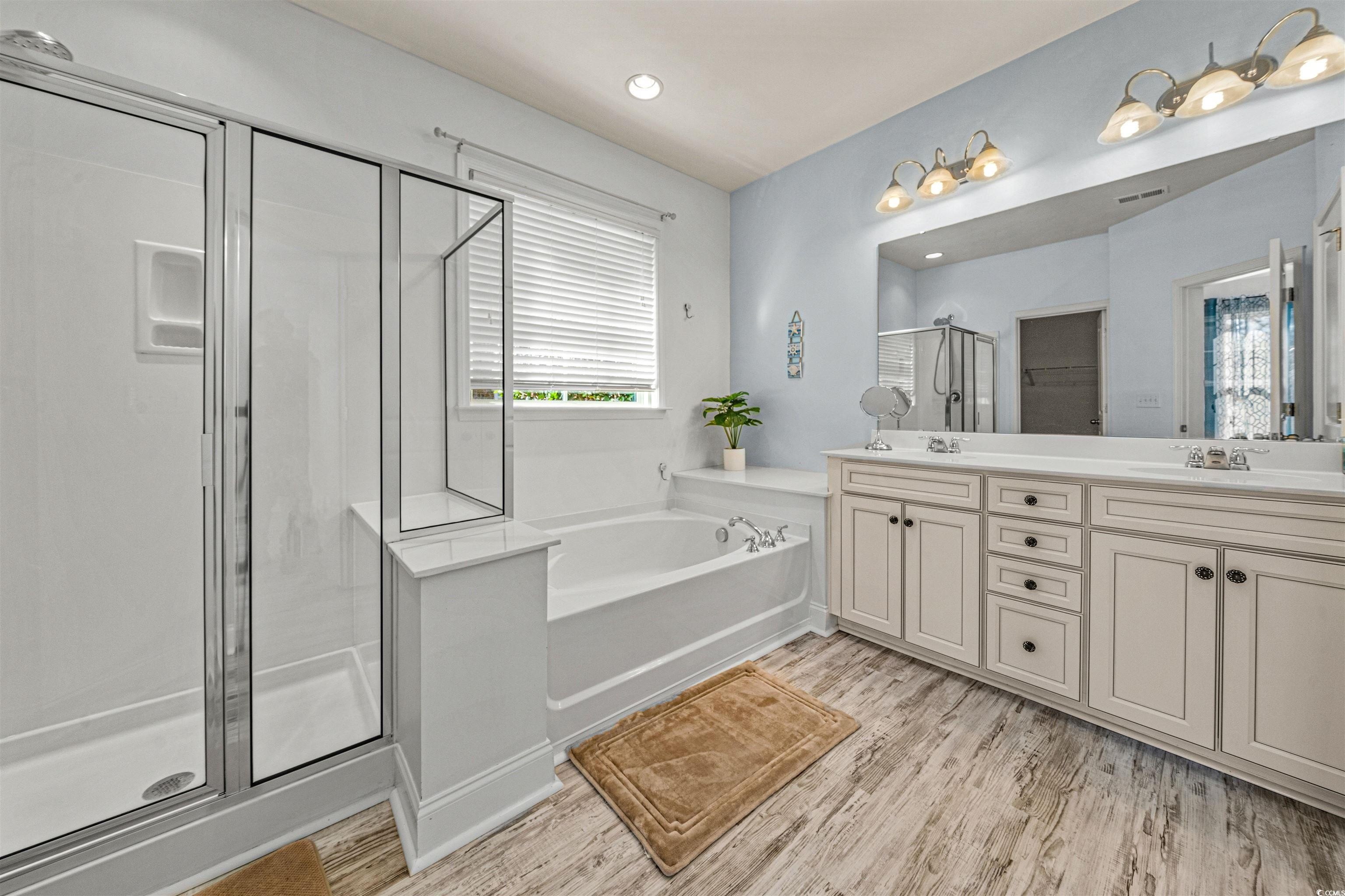 Myrtle Beach, South Carolina, 29579, United States, 4 Bedrooms Bedrooms, ,3 BathroomsBathrooms,Residential,For Sale,1996494