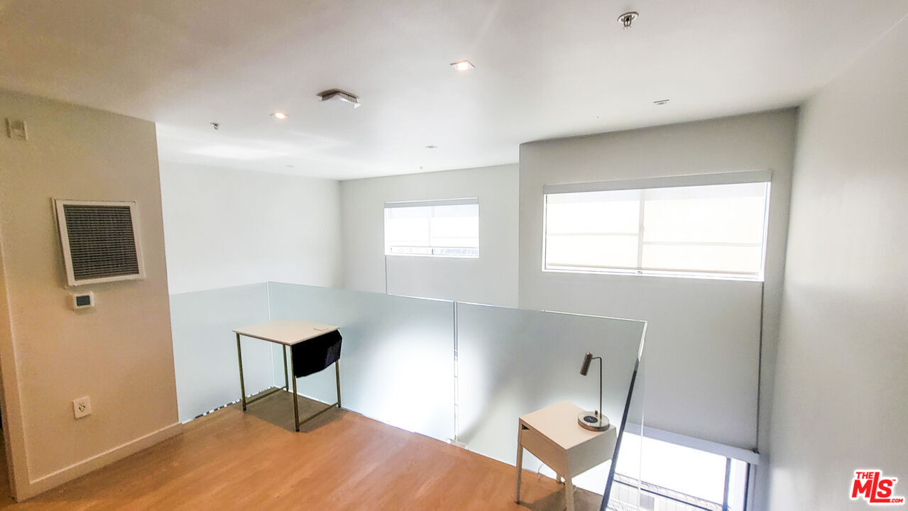 Los Angeles, California, 90049, United States, 27 Bedrooms Bedrooms, ,Residential,For Sale,1890269
