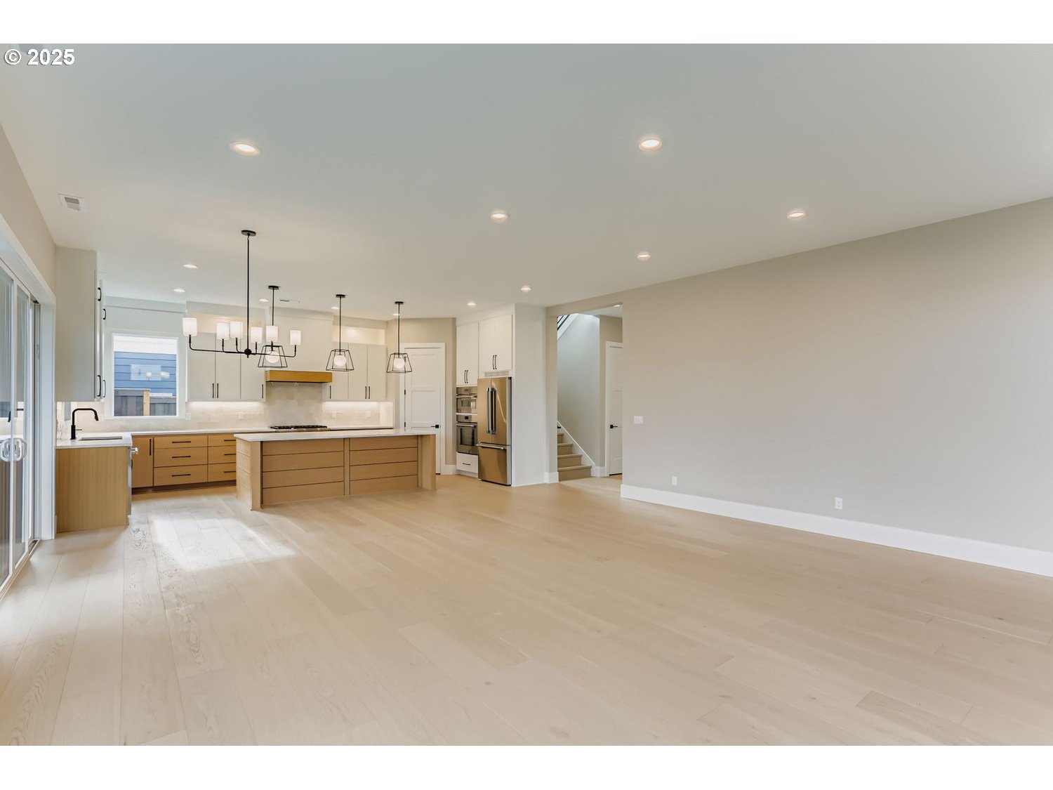 Portland, Oregon, 97229, United States, 4 Bedrooms Bedrooms, ,3 BathroomsBathrooms,Residential,For Sale,2000132