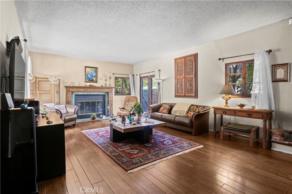 Glendale, California, 91206, United States, 2 Bedrooms Bedrooms, ,2 BathroomsBathrooms,Residential,For Sale,1914154