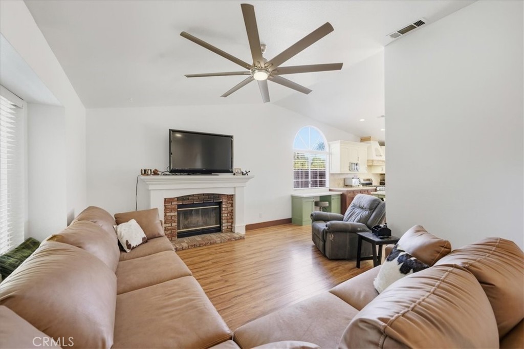 Lake Elsinore, California, 92530, United States, 3 Bedrooms Bedrooms, ,2 BathroomsBathrooms,Residential,For Sale,1977522