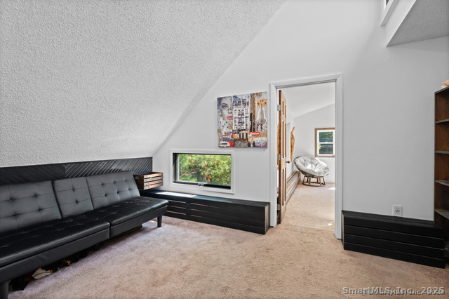 Killingly, Connecticut, 06239, United States, 2 Bedrooms Bedrooms, ,2 BathroomsBathrooms,Residential,For Sale,2000954