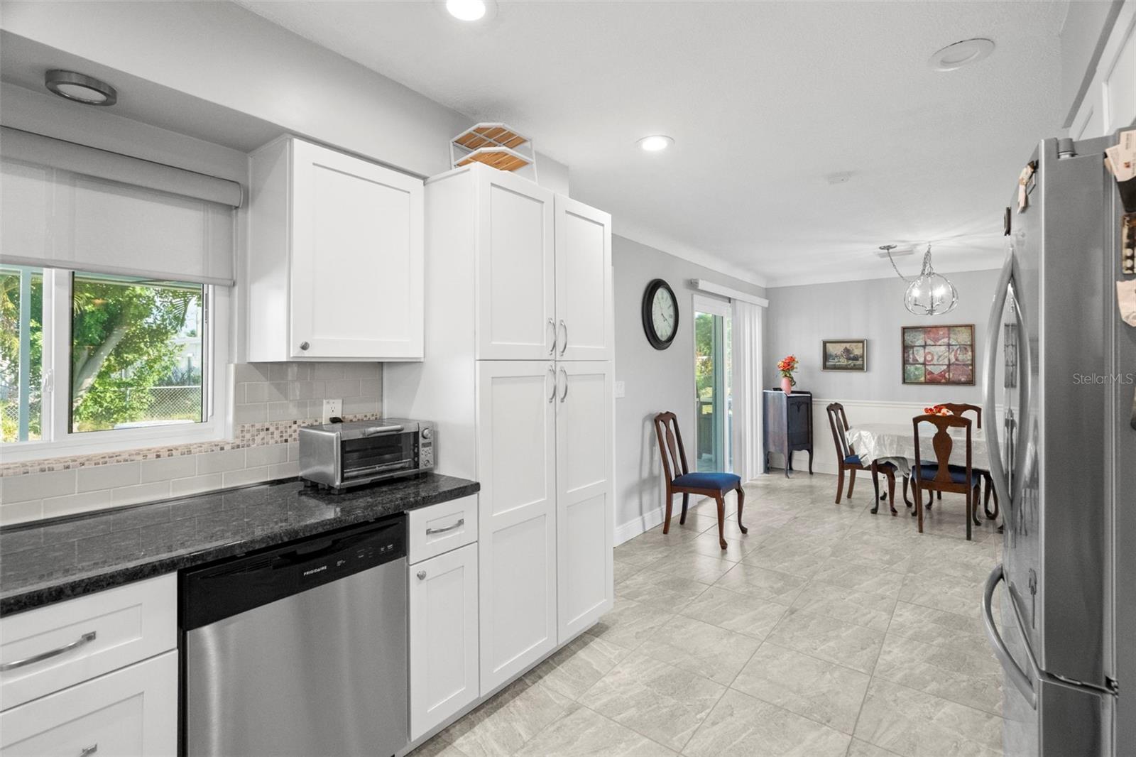 Treasure Island, Florida, 33706, United States, 3 Bedrooms Bedrooms, ,2 BathroomsBathrooms,Residential,For Sale,1996513