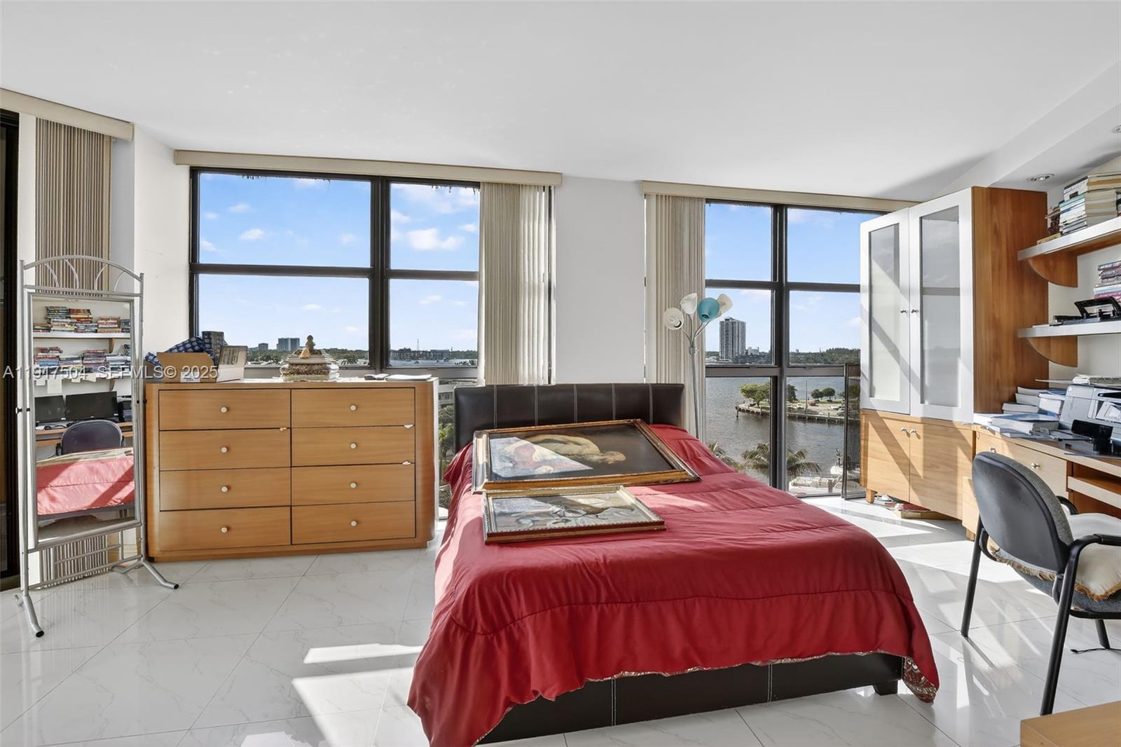 Aventura, Florida, 33160, United States, 3 Bedrooms Bedrooms, ,3 BathroomsBathrooms,Residential,For Sale,1997076