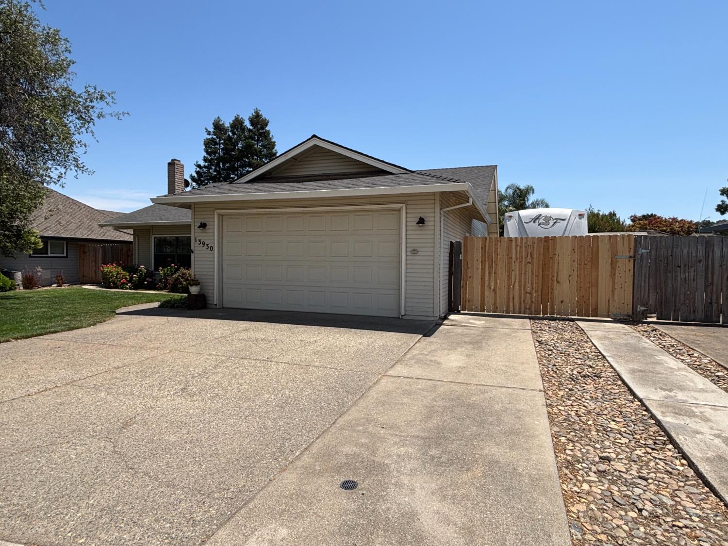 Lockeford, California, 95237-9662, United States, 3 Bedrooms Bedrooms, ,2 BathroomsBathrooms,Residential,For Sale,1891581