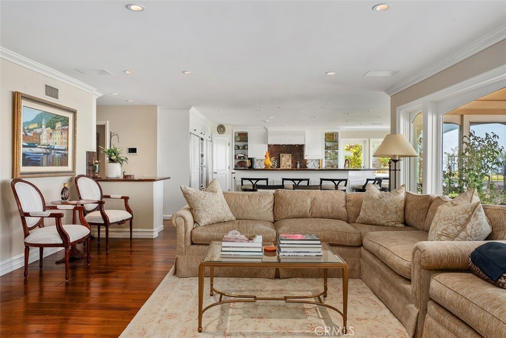 Corona del Mar, California, 92625, United States, 5 Bedrooms Bedrooms, ,5 BathroomsBathrooms,Residential,For Sale,1918419