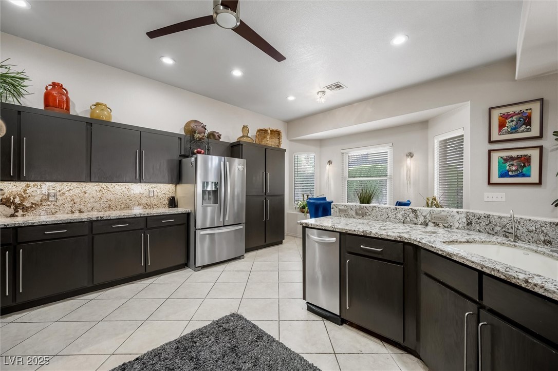 Las Vegas, Nevada, 89121, United States, 3 Bedrooms Bedrooms, ,3 BathroomsBathrooms,Residential,For Sale,1988957