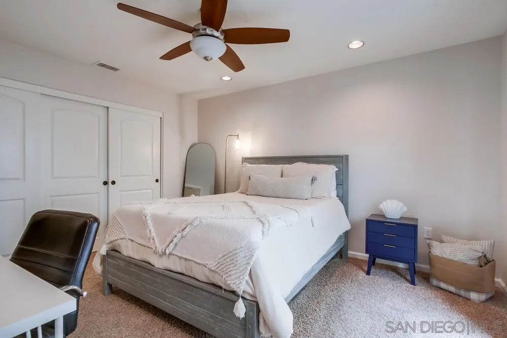 San Diego, California, 92109, United States, 2 Bedrooms Bedrooms, ,3 BathroomsBathrooms,Residential,For Sale,1901118