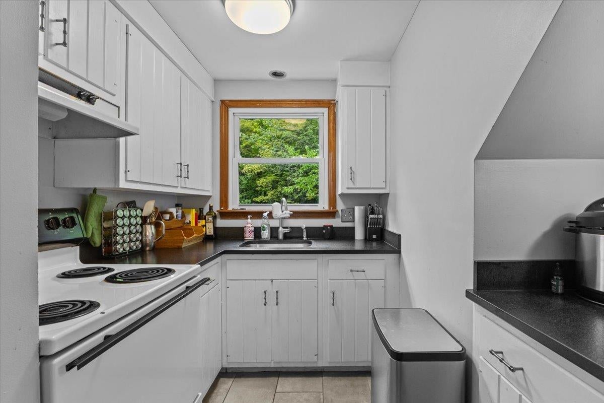 Stowe, Vermont, 05672, United States, 6 Bedrooms Bedrooms, ,4 BathroomsBathrooms,Residential,For Sale,1840743