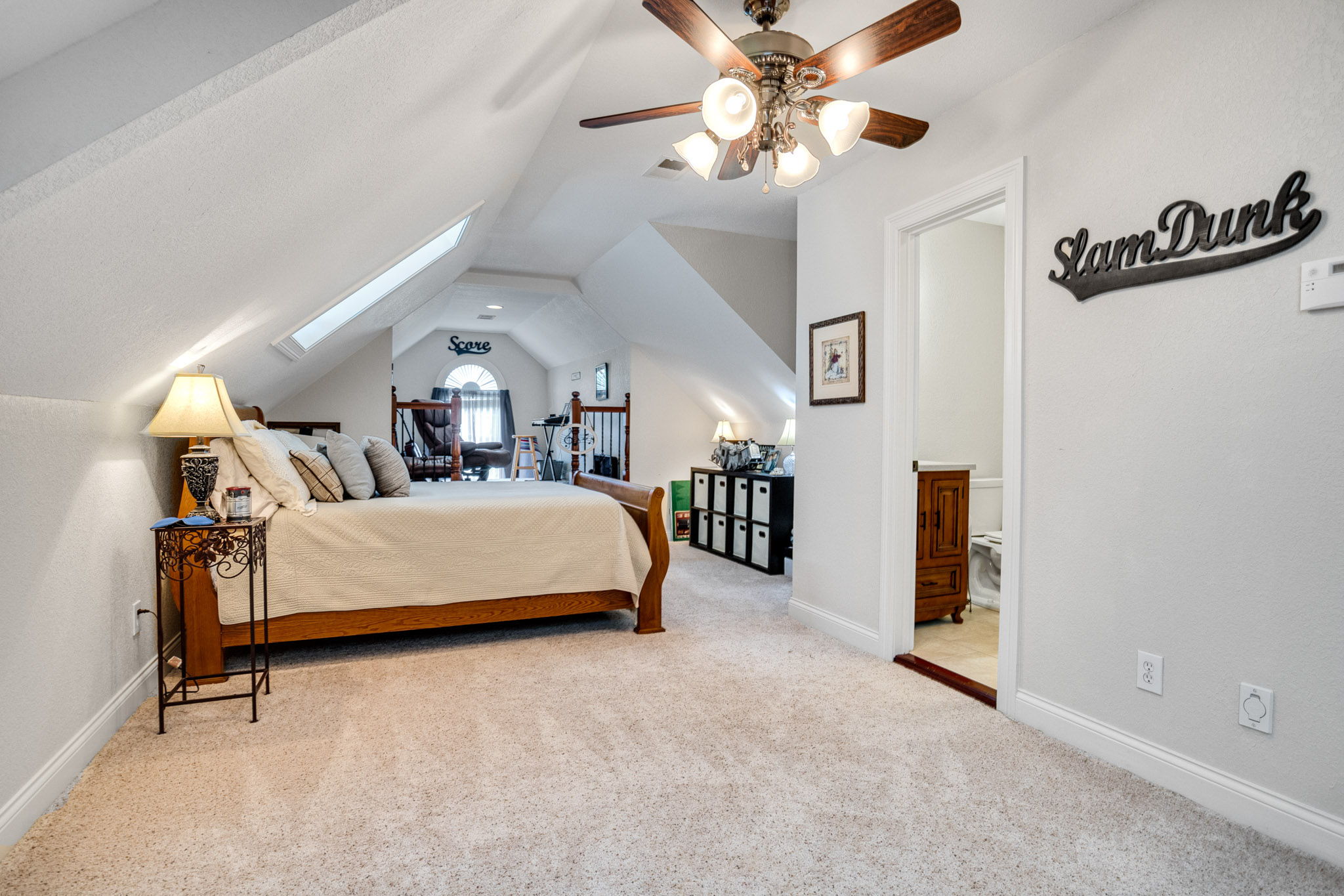 Sevierville, Tennessee, 37876, United States, 3 Bedrooms Bedrooms, ,3 BathroomsBathrooms,Residential,For Sale,1979818