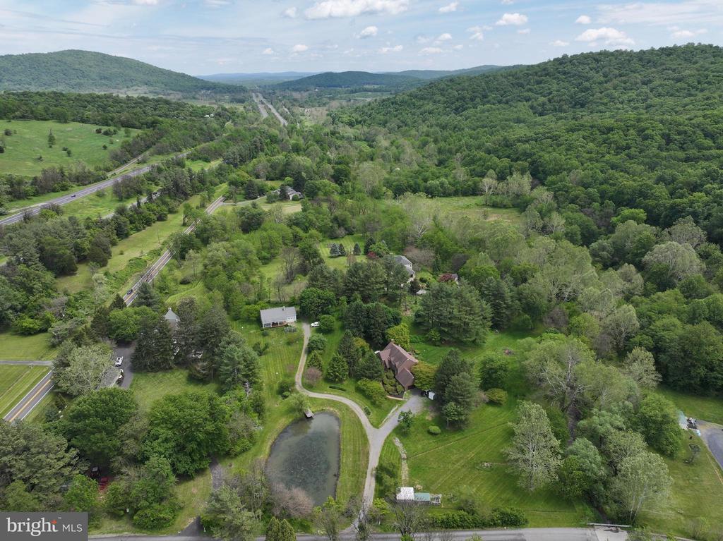 Linden, Virginia, 22642, United States, 5 Bedrooms Bedrooms, ,4 BathroomsBathrooms,Residential,For Sale,2037897