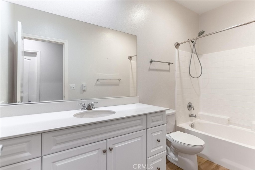 Murrieta, California, 92563, United States, 4 Bedrooms Bedrooms, ,3 BathroomsBathrooms,Residential,For Sale,1893533