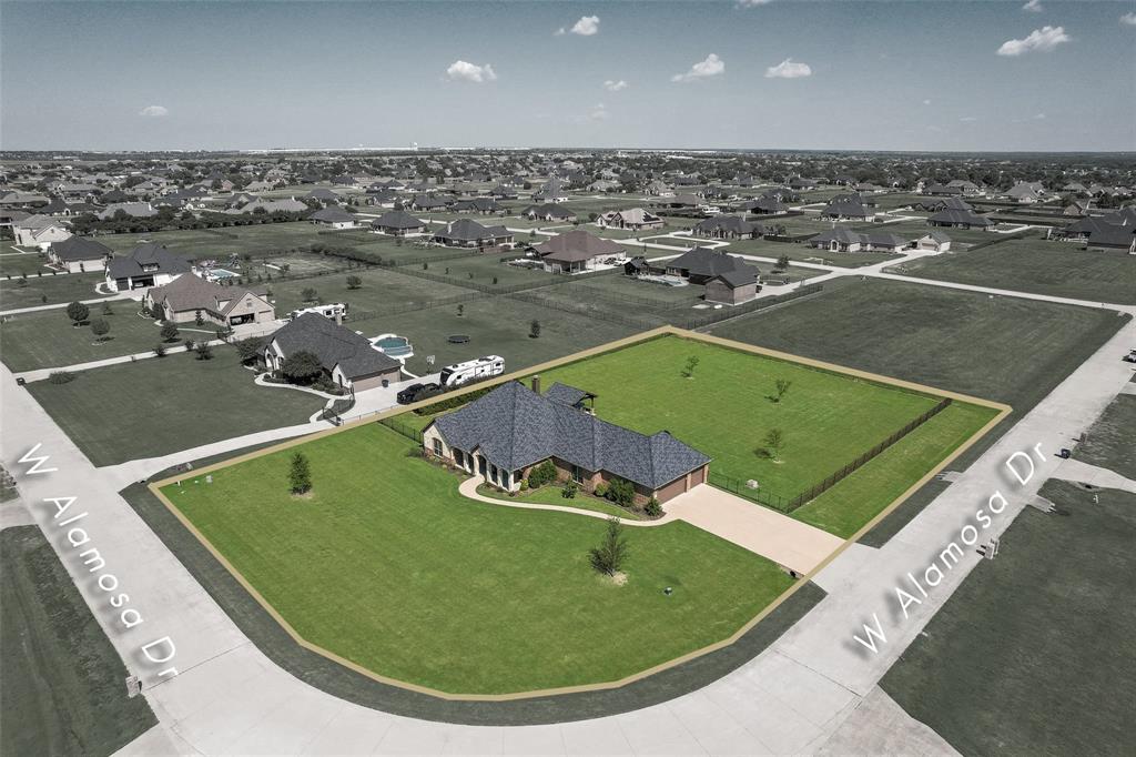 Terrell, Texas, 75160, United States, 4 Bedrooms Bedrooms, ,3 BathroomsBathrooms,Residential,For Sale,1978640