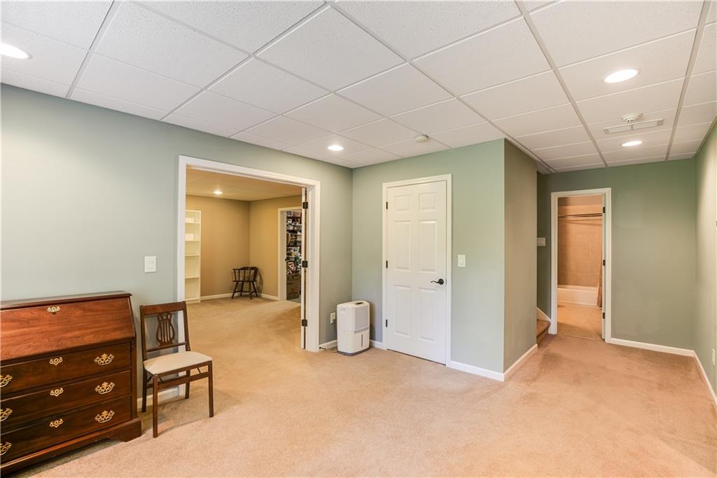 Gainesville, Georgia, 30506, United States, 4 Bedrooms Bedrooms, ,4 BathroomsBathrooms,Residential,For Sale,1938316