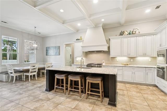 Madisonville, Louisiana, 70447, United States, 4 Bedrooms Bedrooms, ,6 BathroomsBathrooms,Residential,For Sale,1921490