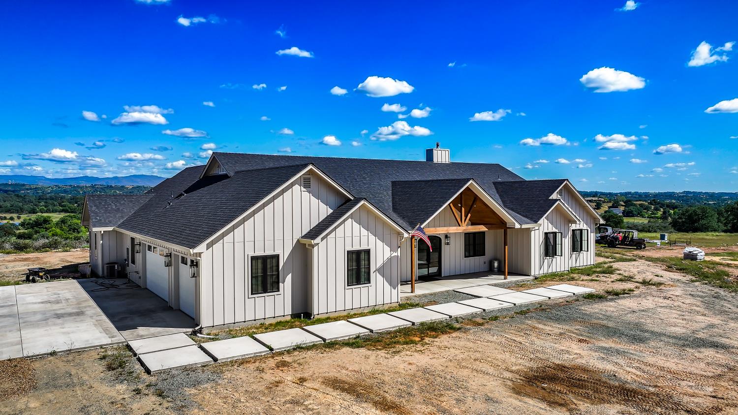 Burson, California, 95225, United States, 4 Bedrooms Bedrooms, ,4 BathroomsBathrooms,Residential,For Sale,2040271