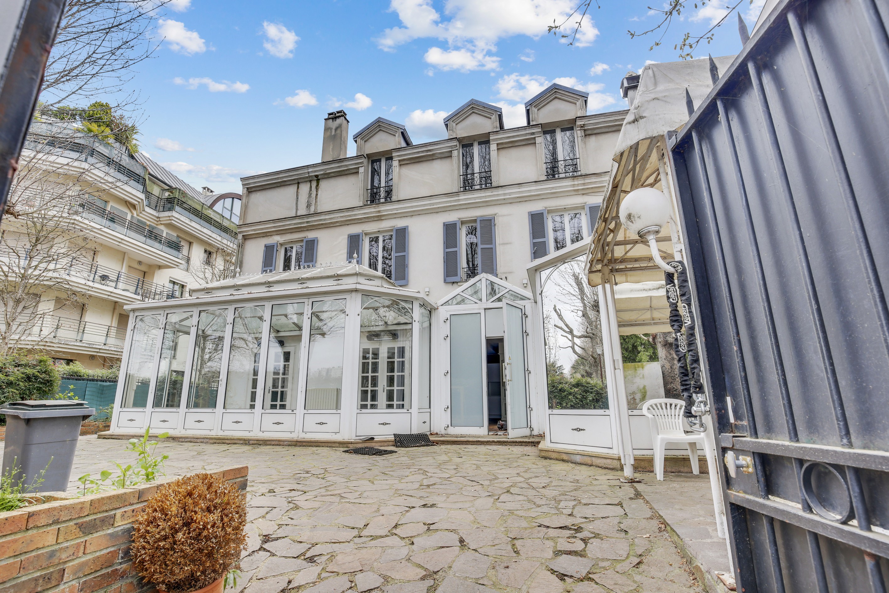  Private mansion for sale in Neuilly-sur-Seine - île de la Grande Jatte - 物件實景