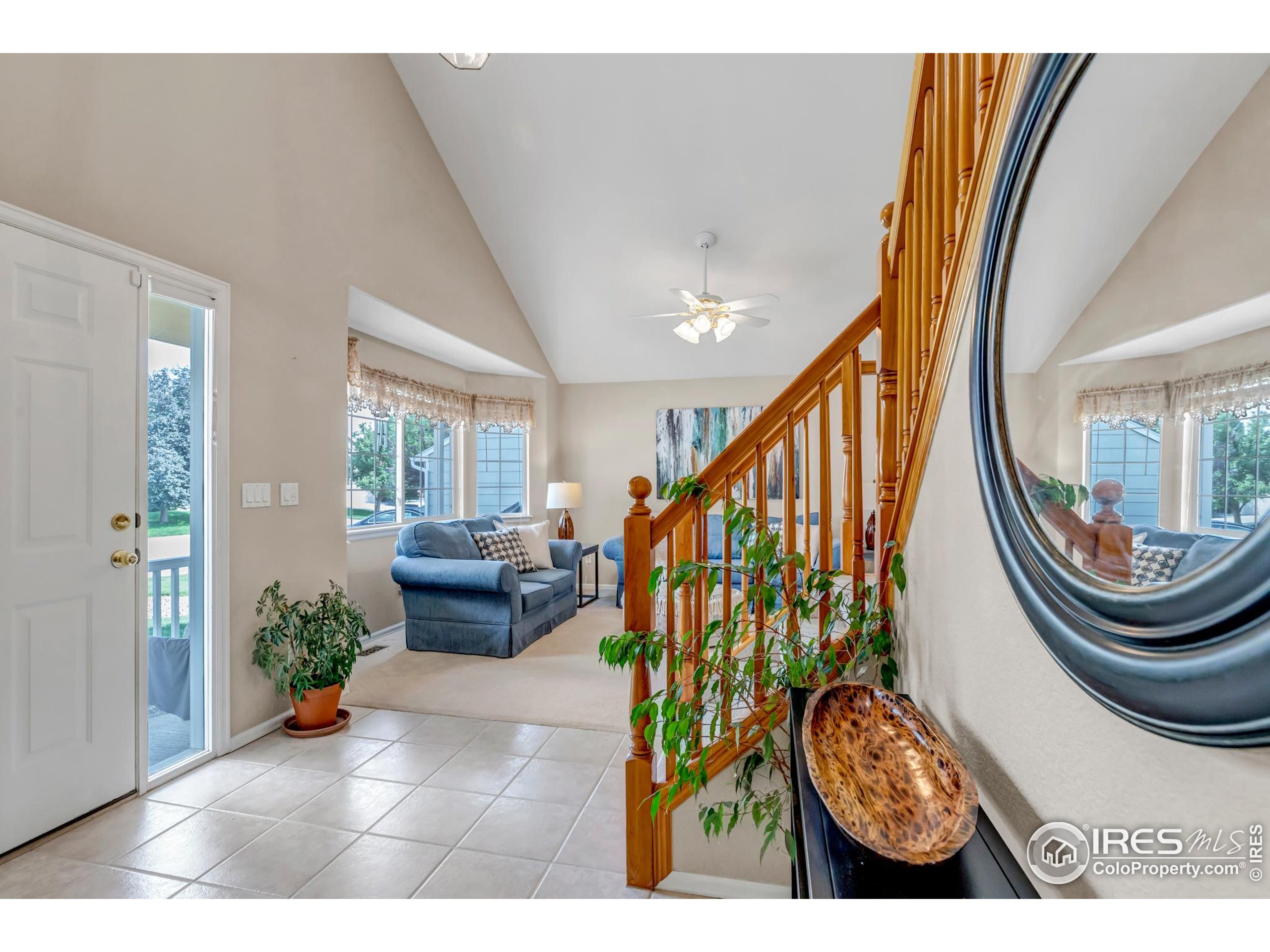 Longmont, Colorado, 80504, United States, 4 Bedrooms Bedrooms, ,3 BathroomsBathrooms,Residential,For Sale,1895647