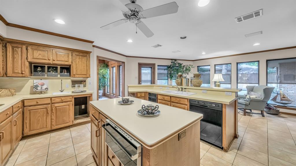 Fort Worth, Texas, 76109, United States, 3 Bedrooms Bedrooms, ,3 BathroomsBathrooms,Residential,For Sale,1850154