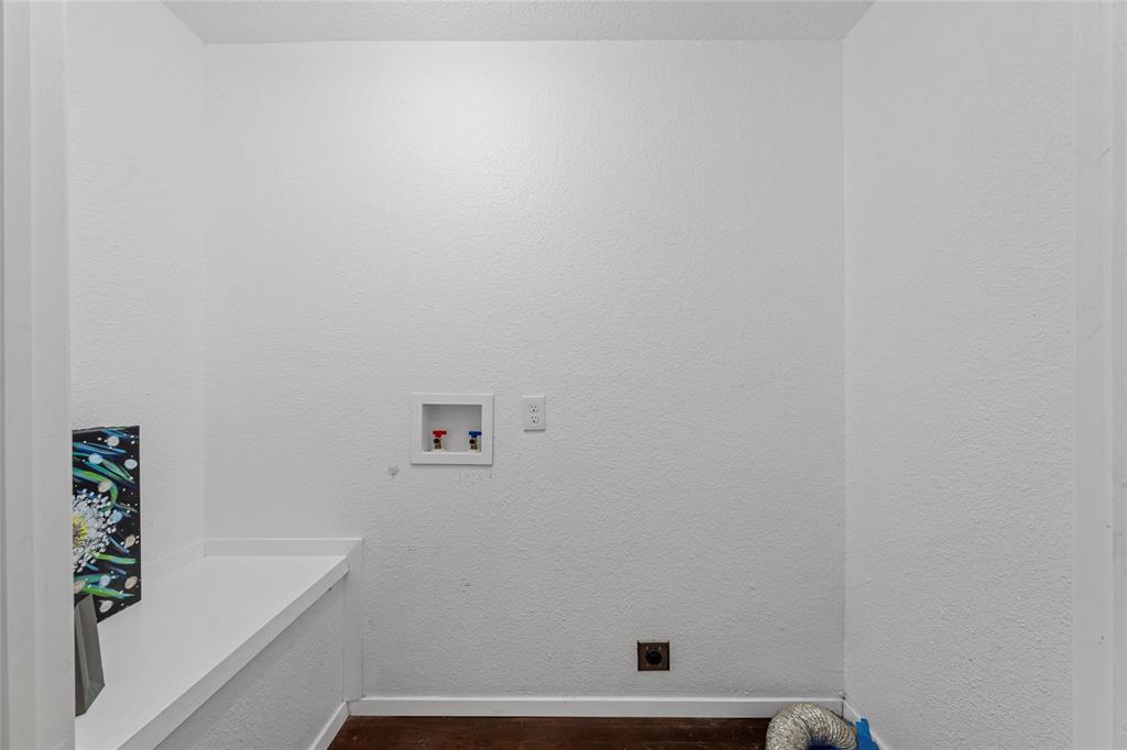 Waco, Texas, 76710, United States, 5 Bedrooms Bedrooms, ,4 BathroomsBathrooms,Residential,For Sale,1806319
