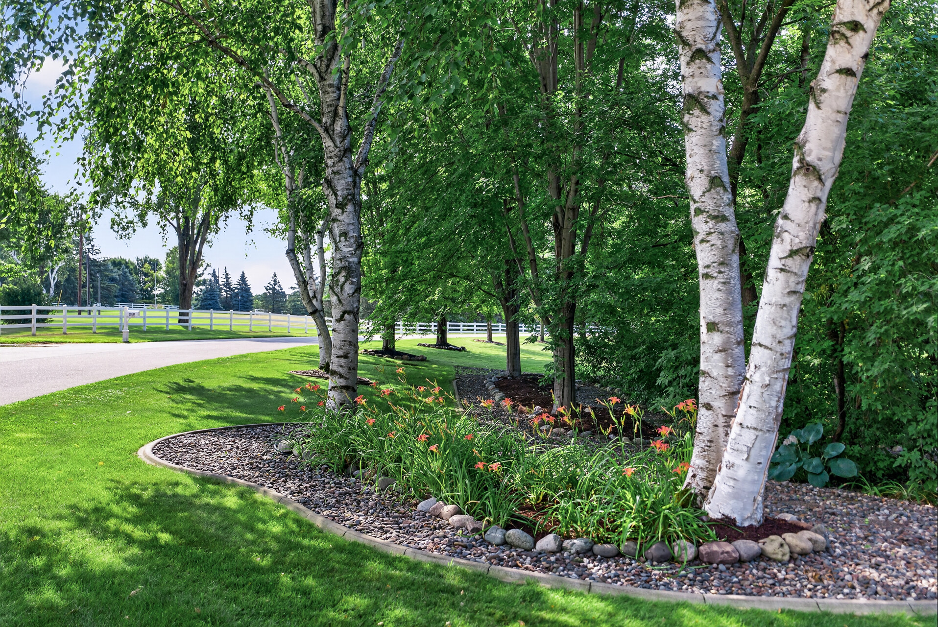  Elegant Fox Ridge Retreat with Exceptional Entertaining Spaces - 物件實景