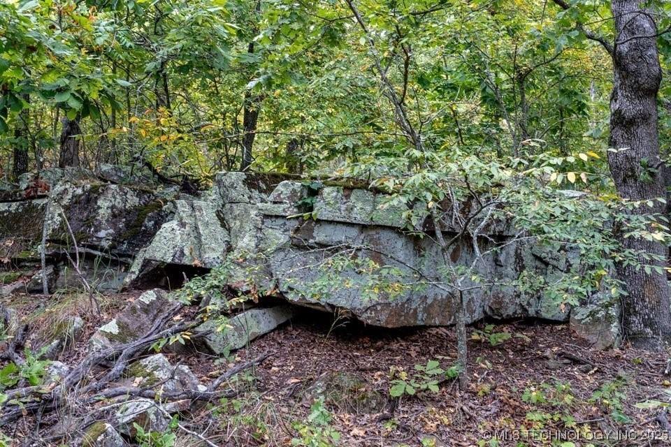 Eufaula, Oklahoma, 74432, United States, ,Residential,For Sale,1980082