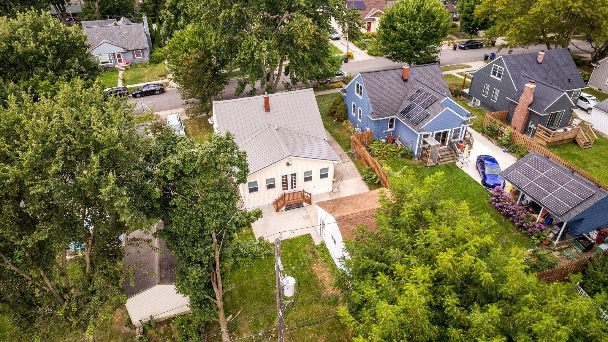 Ann Arbor, Michigan, 48103, United States, 3 Bedrooms Bedrooms, ,2 BathroomsBathrooms,Residential,For Sale,1937160