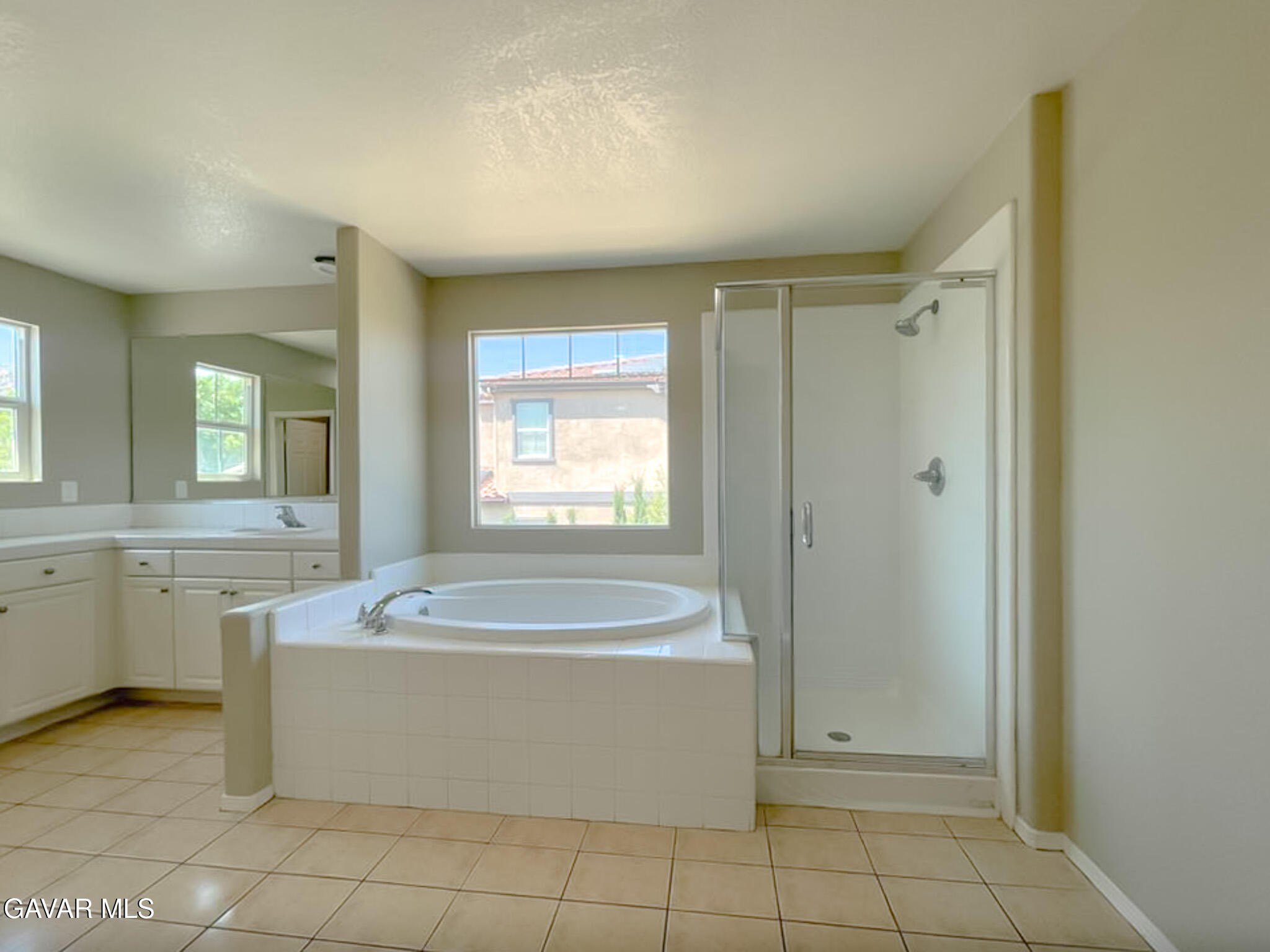 Palmdale, California, 93551, United States, 5 Bedrooms Bedrooms, ,3 BathroomsBathrooms,Residential,For Sale,1976435