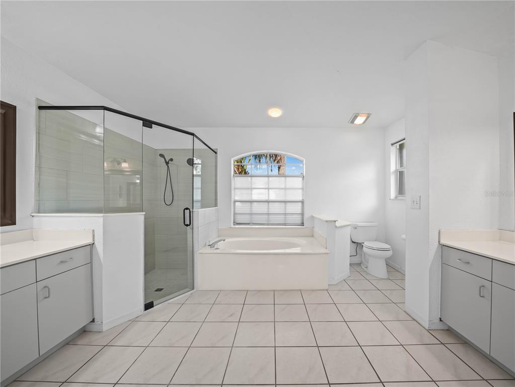 Plant City, Florida, 33566, United States, 5 Bedrooms Bedrooms, ,3 BathroomsBathrooms,Residential,For Sale,1892760
