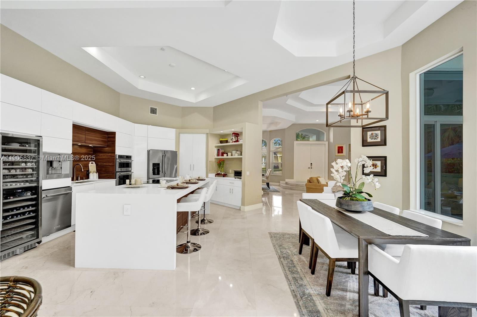 Weston, Florida, 33327, United States, 5 Bedrooms Bedrooms, ,3 BathroomsBathrooms,Residential,For Sale,1991859