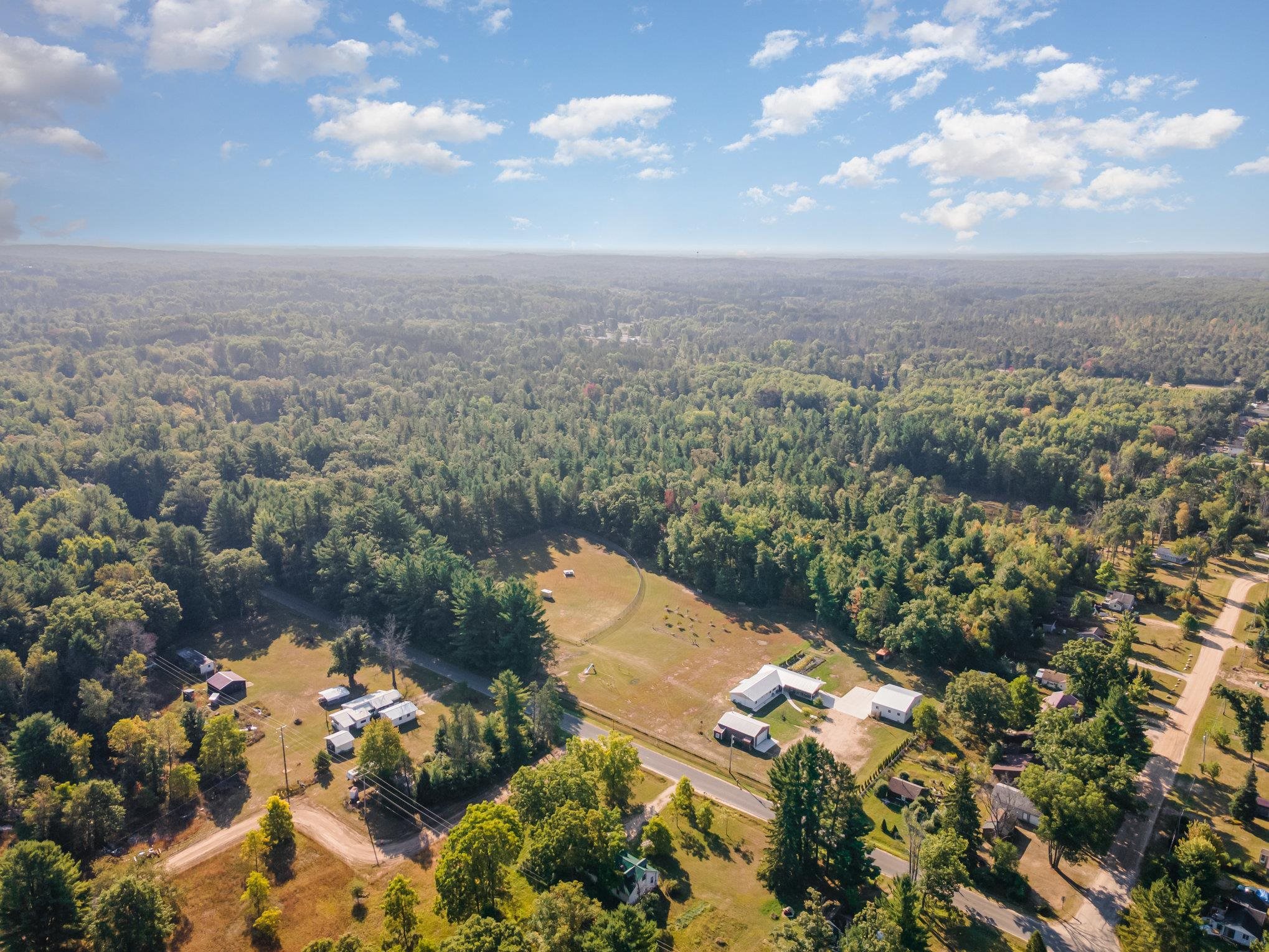 Harrison, Michigan, 48625, United States, 3 Bedrooms Bedrooms, ,3 BathroomsBathrooms,Residential,For Sale,2007492