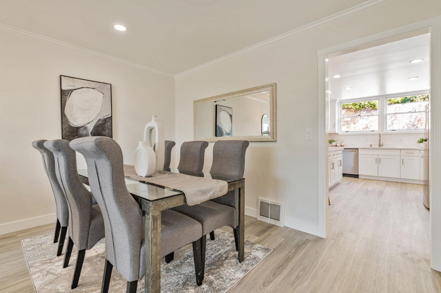 San Francisco, California, 94134, United States, 2 Bedrooms Bedrooms, ,1 BathroomBathrooms,Residential,For Sale,1926351