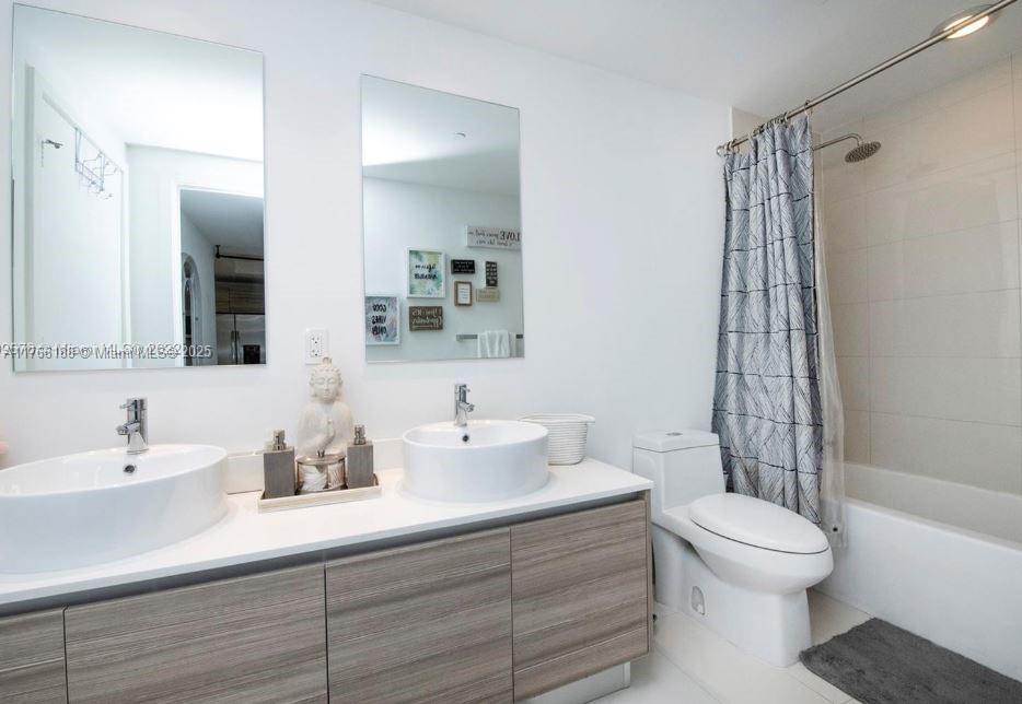 Miami, Florida, 33137, United States, 1 Bedroom Bedrooms, ,1 BathroomBathrooms,Residential,For Sale,1743850