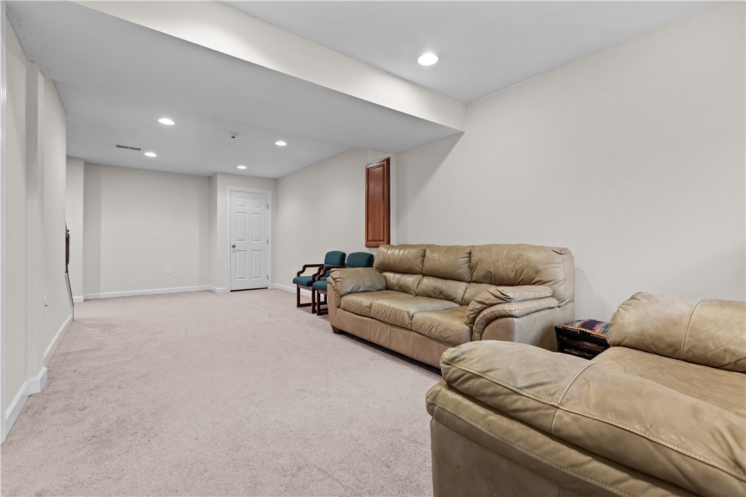 512 Madison Dr, Gibsonia, Pennsylvania, 15044, United States, 4 Bedrooms Bedrooms, ,4 BathroomsBathrooms,Residential,For Sale,512 Madison Dr ,1672528