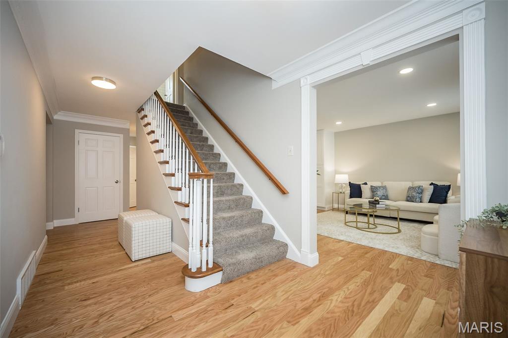 Ellisville, Missouri, 63011, United States, 4 Bedrooms Bedrooms, ,3 BathroomsBathrooms,Residential,For Sale,2002113