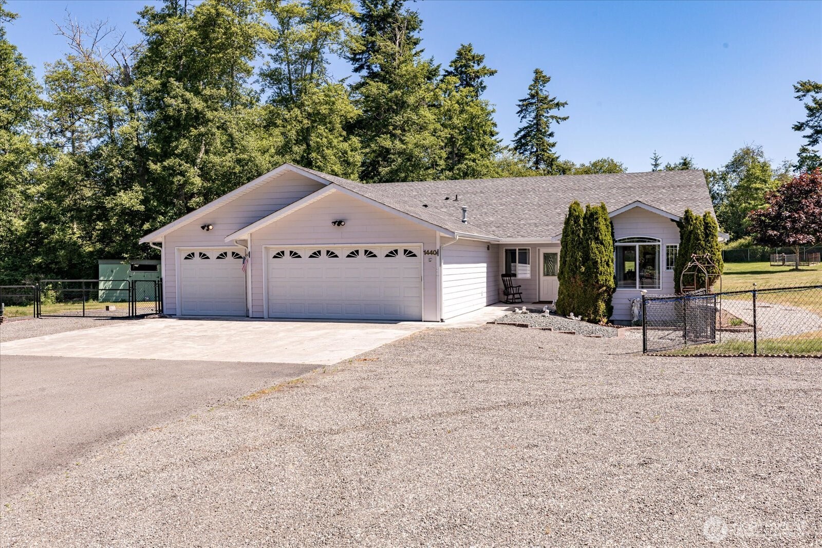 Oak Harbor, Washington, 98277, United States, 4 Bedrooms Bedrooms, ,3 BathroomsBathrooms,Residential,For Sale,1846920
