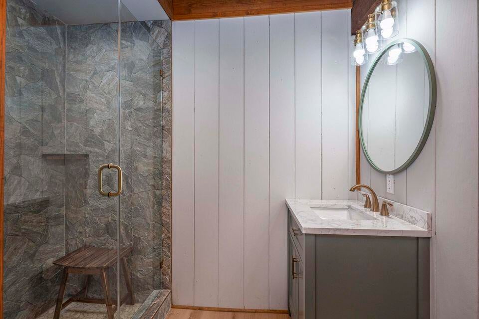 Spring City, Tennessee, 37381, United States, 1 Bedroom Bedrooms, ,2 BathroomsBathrooms,Residential,For Sale,1826365