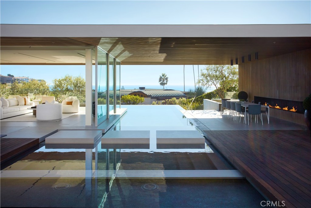 Laguna Beach, California, 92651, United States, 4 Bedrooms Bedrooms, ,6 BathroomsBathrooms,Residential,For Sale,1988252