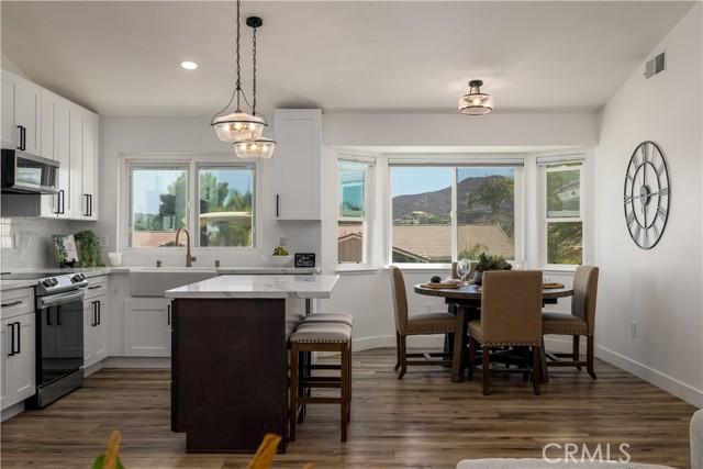 Canyon Lake, California, 92587, United States, 3 Bedrooms Bedrooms, ,2 BathroomsBathrooms,Residential,For Sale,1947697